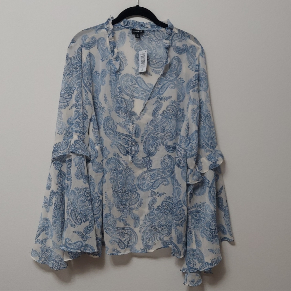 NWT Torrid Chiffon Vneck Ruffle Top Highlow Paisley Whisper White Size 2X